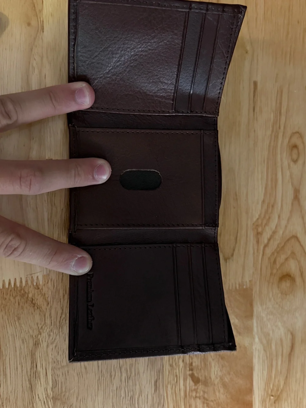 Brown Leather Men’s Card Holder Wallet with Stag Emboss